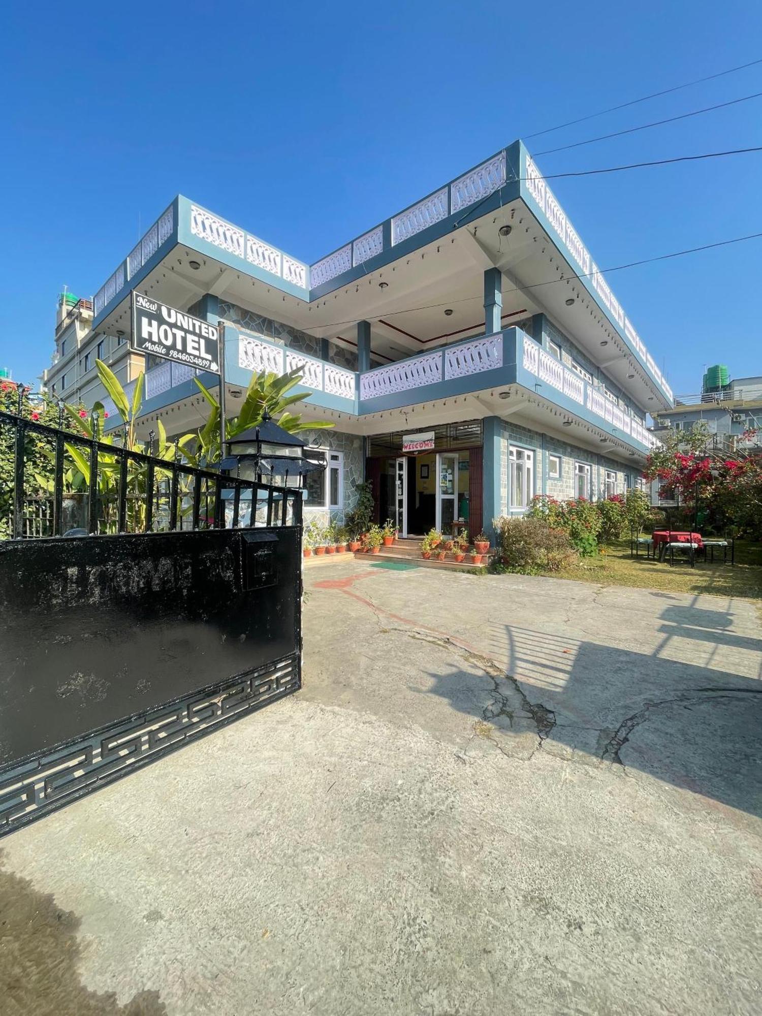 New United Hotel Pokhara Exterior foto
