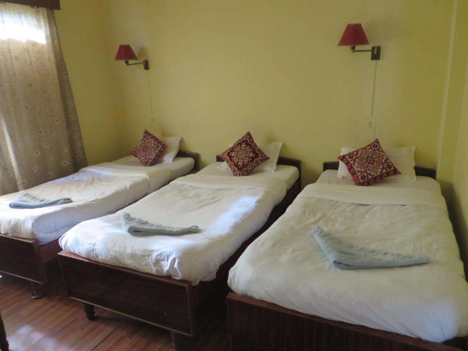 New United Hotel Pokhara Exterior foto