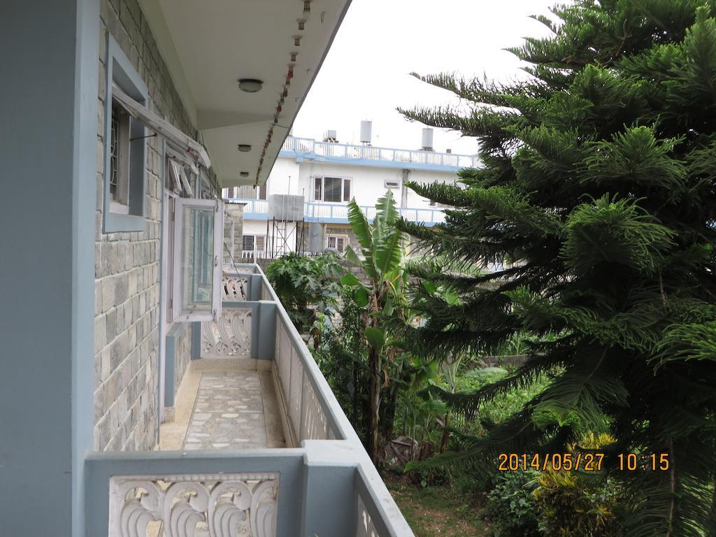 New United Hotel Pokhara Exterior foto